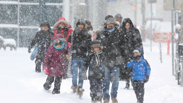 Bão tuyết ở Toronto. (Nguồn: CBC) Giá rét khắc nghiệt do lốc xoáy vùng cực đổ xuống Mỹ và Canada ảnh 1