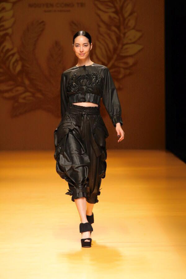 NTK Công Trí mang "lúa Việt" đi trình diễn ở Tuần lễ thời trang Tokyo ảnh 7