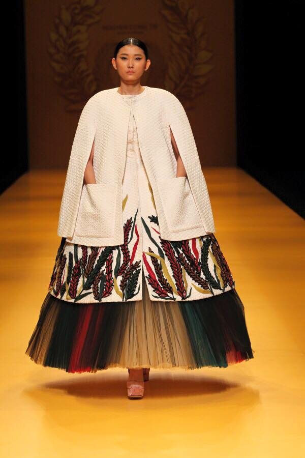 NTK Công Trí mang "lúa Việt" đi trình diễn ở Tuần lễ thời trang Tokyo ảnh 14