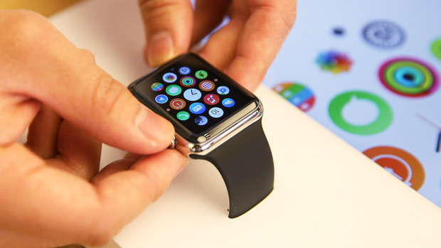 Hơn 90% người dùng hài lòng về chiếc đồng hồ Apple Watch ảnh 1