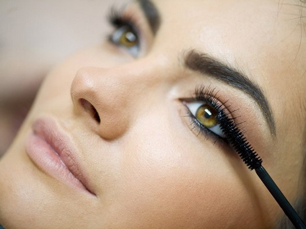 5 sai lầm khi sử dụng mascara mà bất kỳ chị em nào cũng mắc phải ảnh 1