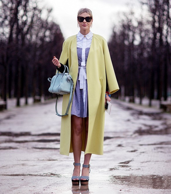 Màu của mùa Đông: Nổi bật với áo khoác dáng dài sặc sỡ ảnh 9