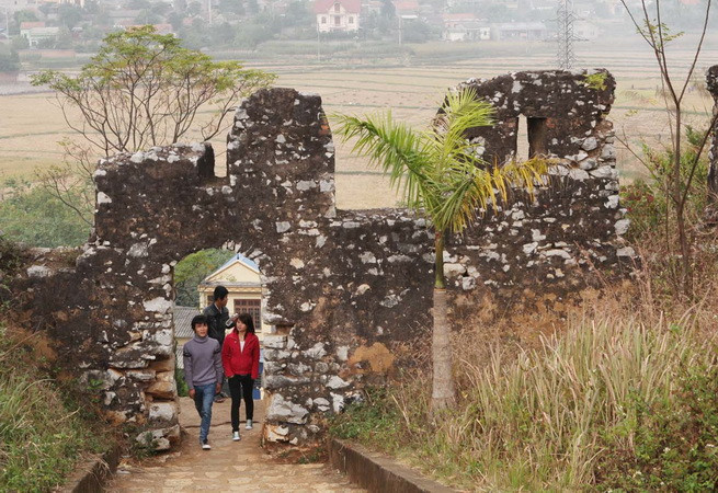 Dịch vụ du lịch ở Xứ Lạng: Chưa tương xứng với tiềm năng ảnh 1