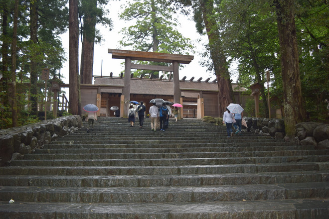 Hành hương về nơi linh thiêng nhất của Xứ sở Mặt trời mọc ảnh 1