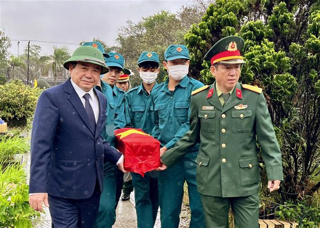 An táng 8 hài cốt liệt sỹ hy sinh trong kháng chiến chống Mỹ ảnh 1