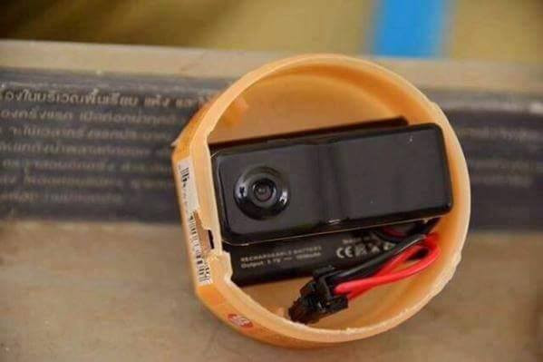 Phát hiện camera "giấu kín" trong nhà vệ sinh công cộng Thái Lan ảnh 1
