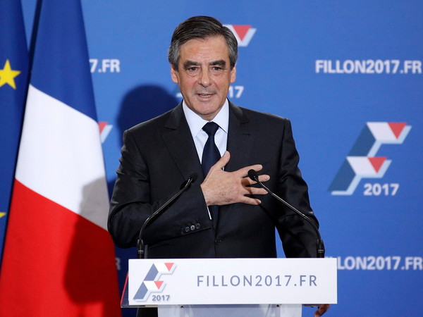 Ba ứng cử viên Tổng thống Pháp đuổi nhau sát sao trong thăm dò dư luận ảnh 1