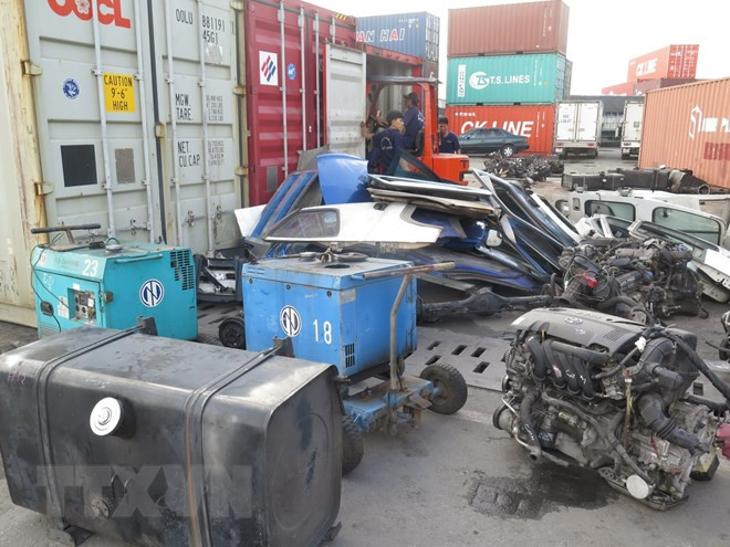 Hai doanh nghiệp đã ‘tuồn’ phế liệu trái phép vào Việt Nam ra sao? ảnh 1