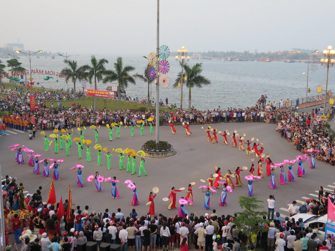 Emma Watson, Taylor Swift lọt Top 100 người có sức ảnh hưởng nhất ảnh 6