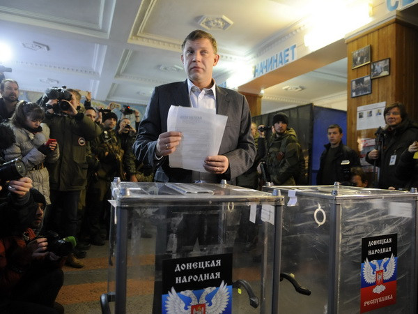 Thủ lĩnh lực lượng ly khai ở Ukraine tuyên bố ngừng bắn đơn phương ảnh 1