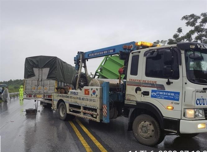 Tai nạn giao thông trên cao tốc Nội Bài-Lào Cai, một người tử vong ảnh 1