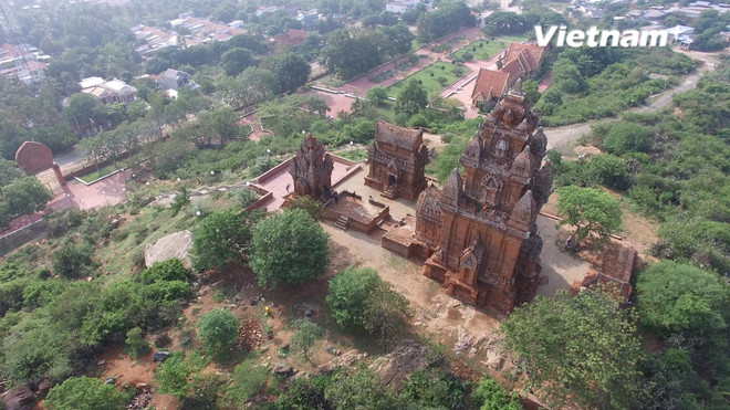 [Video] Những công trình tháp Chàm đẹp mê hồn tại Ninh Thuận ảnh 1