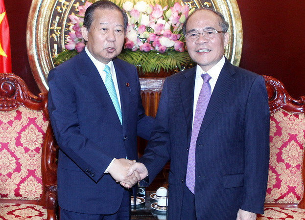 Chủ tịch Quốc hội Nguyễn Sinh Hùng tiếp Đoàn Nghị sỹ Nhật Bản ảnh 1