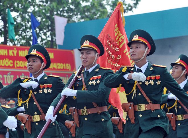 Bộ trưởng Ngô Xuân Lịch: Xây dựng Quân đội theo hướng tinh, gọn, mạnh ảnh 2