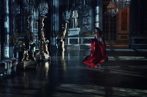 Rihanna "ma mị" trong chiến dịch quảng cáo mới nhất của Dior ảnh 1