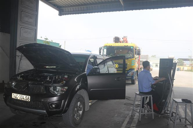 Cục Cảnh sát Giao thông tăng cường nhân lực hỗ trợ công tác đăng kiểm ảnh 1