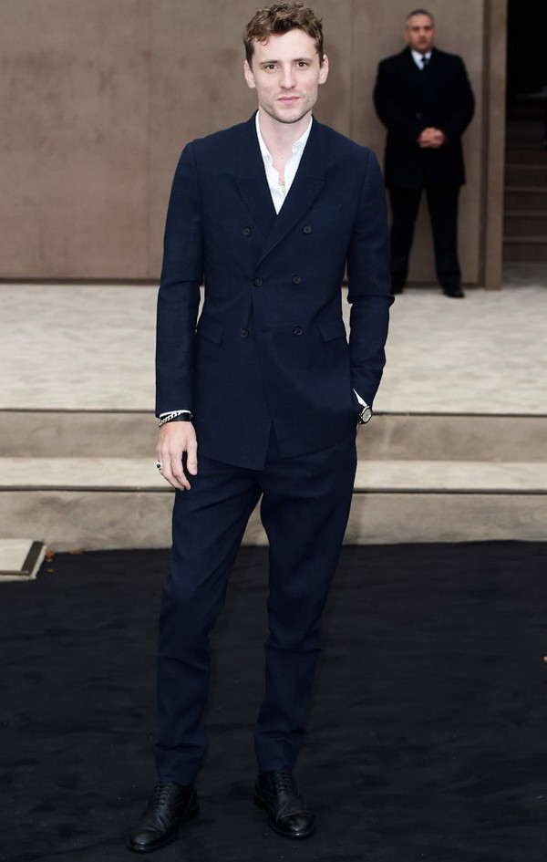 Toàn cảnh buổi diễn Burberry Prorsum Nam Thu Đông 2015 - 2016 ảnh 14