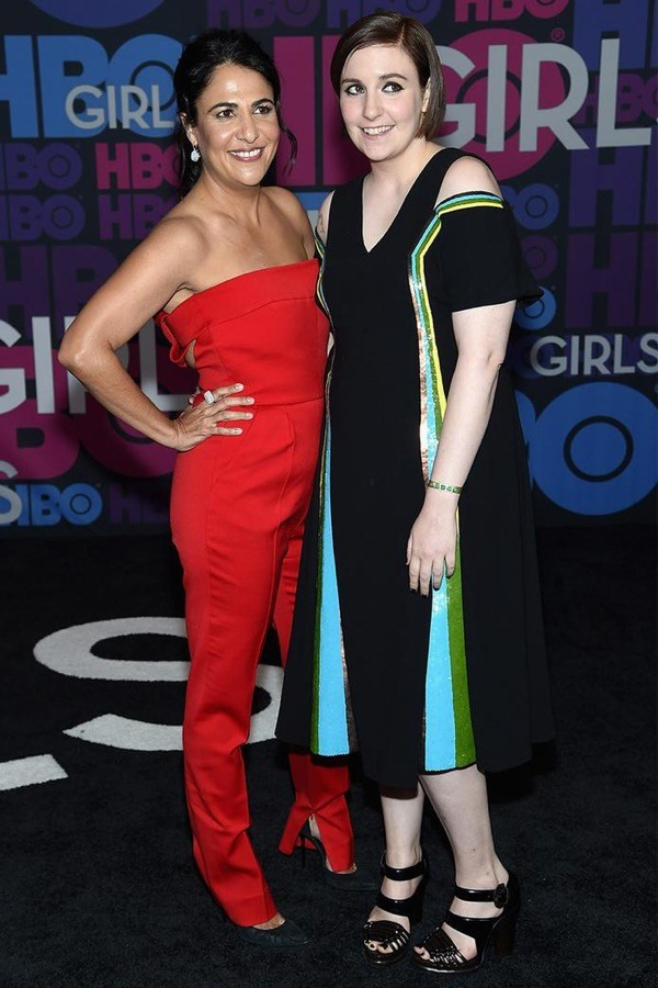 Xu hướng "tái sử dụng" trang phục thảm đỏ của sao quốc tế ảnh 5