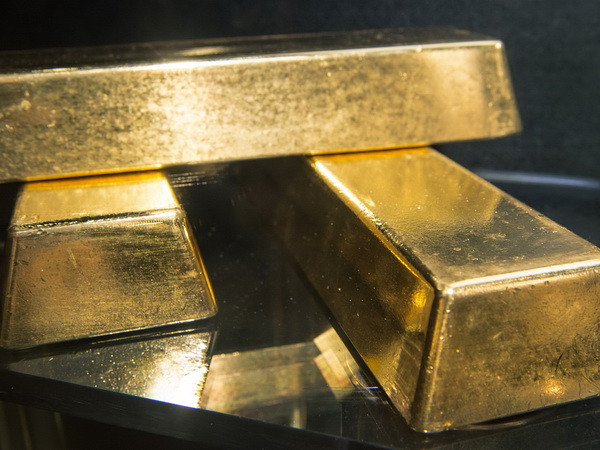 Giá vàng thế giới chạm mức cao nhất trong vòng 5 tuần qua ảnh 1