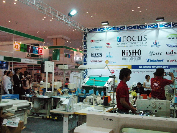 Việt Nam tham gia triển lãm máy công nghiệp dệt may ở Campuchia ảnh 1