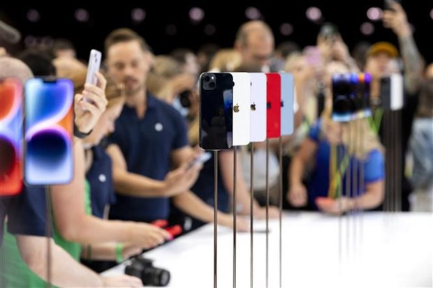 Hãng Apple vẫn làm ăn có lãi dù doanh số bán iPhone suy yếu ảnh 1