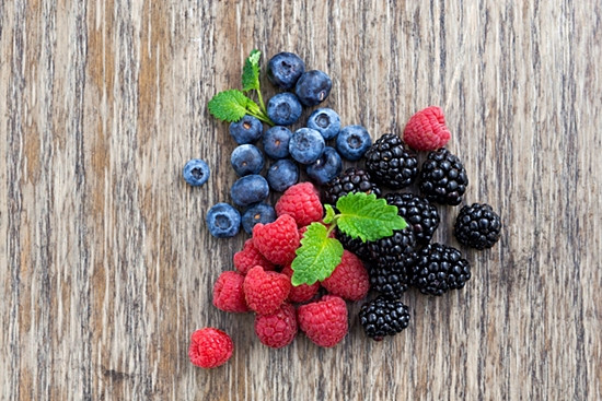 Chín nhóm "siêu thực phẩm" cho bạn làn da tươi trẻ không ngờ ảnh 1