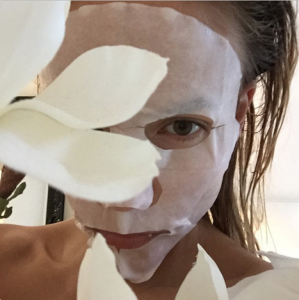 Những bức ảnh quý hiếm tiết lộ bí mật "hóa thiên nga" của sao ảnh 16