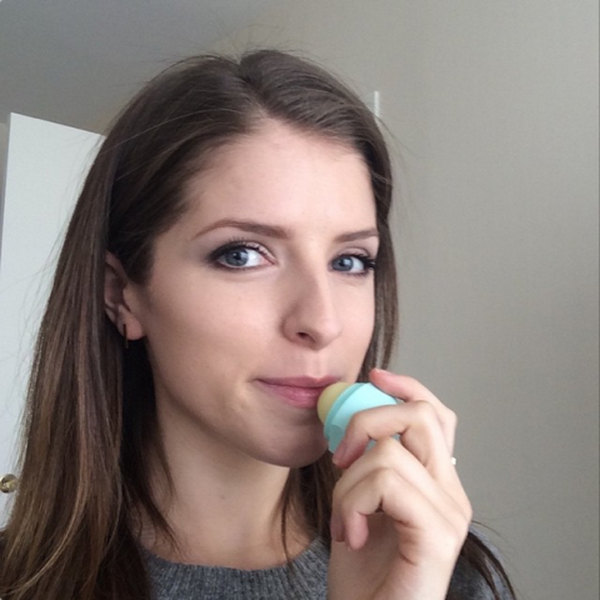 Những bức ảnh quý hiếm tiết lộ bí mật "hóa thiên nga" của sao ảnh 13