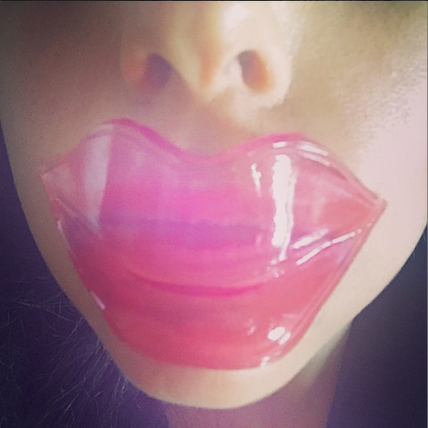 Những bức ảnh quý hiếm tiết lộ bí mật "hóa thiên nga" của sao ảnh 20