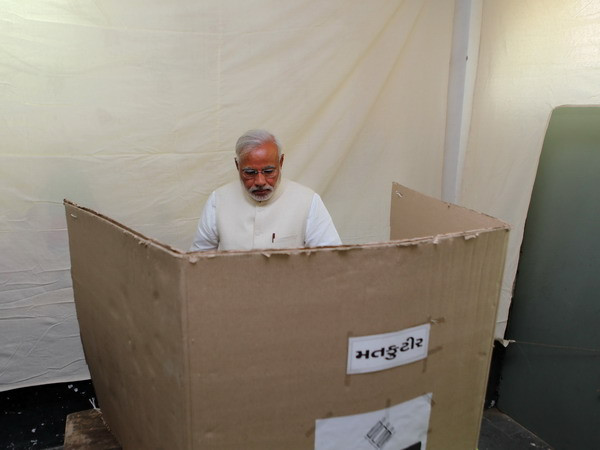 Ấn Độ tiến hành giai đoạn 8 cuộc bầu cử Hạ nghị viện ảnh 1