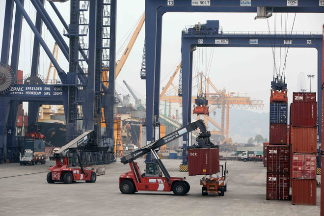 Ảnh minh họa. (Nguồn: TTXVN) Xác định, đình chỉ 3 công chức hải quan vụ nhận ‘bôi trơn’ ở Hải Phòng ảnh 1