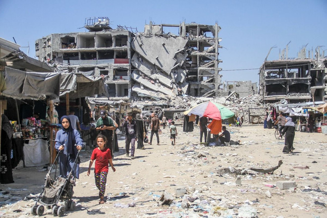 Người dân tại trại tị nạn Jabalia, Dải Gaza, ngày 21/7/2024. (Ảnh: THX/TTXVN) van de palestine.jpg
