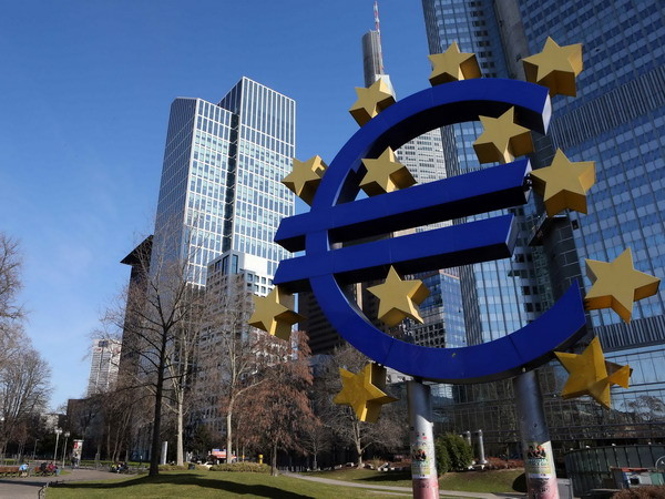 Kinh tế Eurozone tháng Ba tăng nhanh nhất trong gần một năm ảnh 1