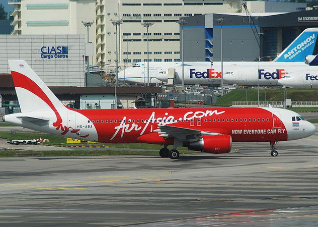 Một máy bay của hãng hàng không AirAsia. (Nguồn: wiki) Lợi nhuận ròng quý 1 của AirAsia đạt hơn 43 triệu USD ảnh 1