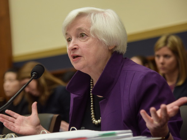 Fed và ECB "đối đầu" trong lập trường chính sách tiền tệ ảnh 1