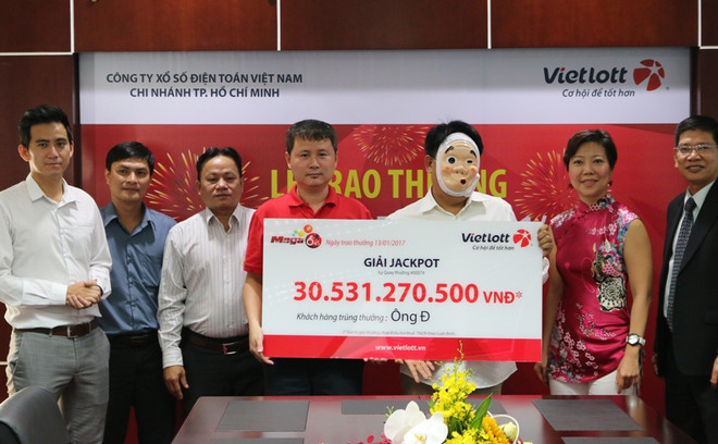 Người chơi ở Thành phố Hồ Chí Minh được trao giải Jackpot 30 tỷ đồng ảnh 1
