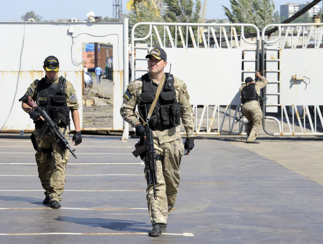 Ukraine đình chỉ lệnh ngừng bắn ở hiện trường rơi máy bay MH17 ảnh 1