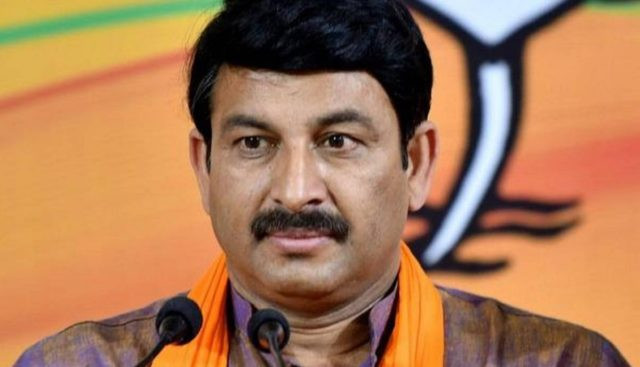 Chính trị gia Ấn Độ Manoj Tiwari. (Nguồn: fossbytes.com) Chính trị gia Ấn Độ dùng AI chuyển ngữ bài phát biểu để thu hút cử tri ảnh 1