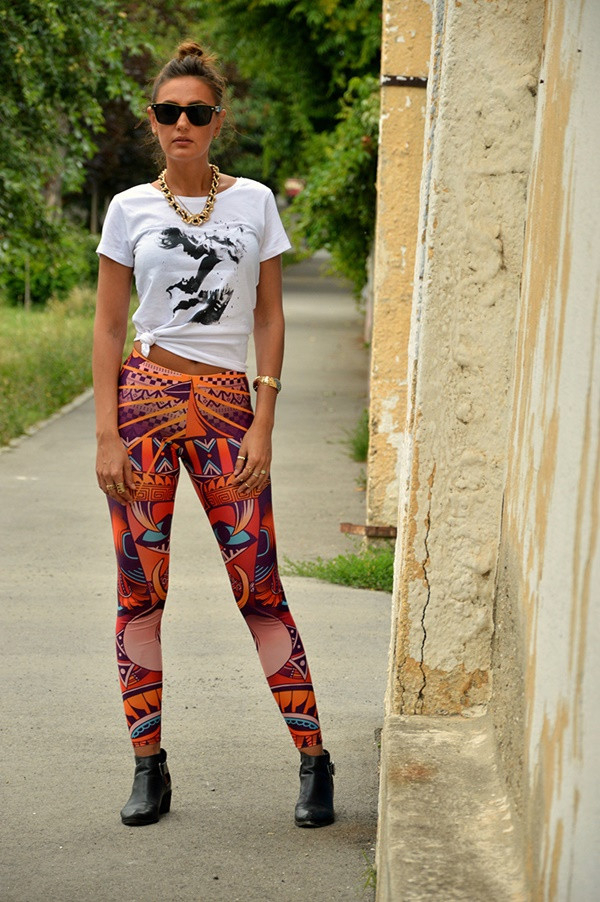 Những món đồ thời trang phong cách thập niên 80 đang trở lại ảnh 2