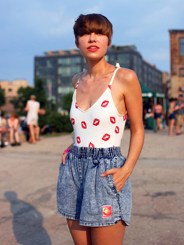 Những món đồ thời trang phong cách thập niên 80 đang trở lại ảnh 11