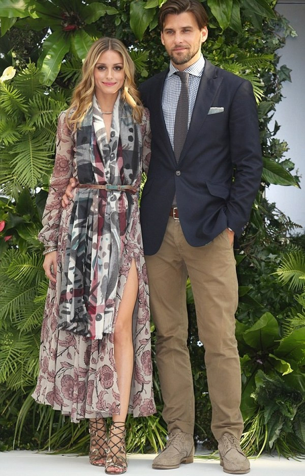 Olivia Palermo và Johannes Huebl là một trong những cặp đôi mặc đẹp nhất làng thời trang. Từ diện mạo, phong cách, cặp vợ chồng này là hình tượng cặp đôi hoàn hảo trong tâm trí người hâm mộ. Chấm điểm phong cách cho các cặp đôi "đắt tiền" nhất năm 2014 ảnh 24