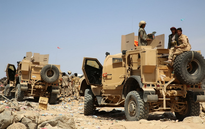 Thủ tướng Yemen và 7 thành viên nội các trở về thành phố Aden ảnh 1