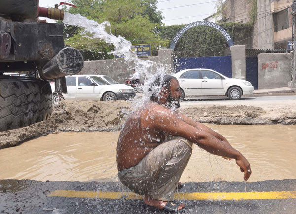 Hơn 120 người thiệt mạng do nắng nóng kỷ lục tại Pakistan ảnh 1