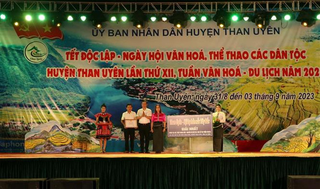 78 năm Quốc khánh 2/9: Than Uyên - Nơi hội tụ bản sắc Tây Bắc ảnh 2