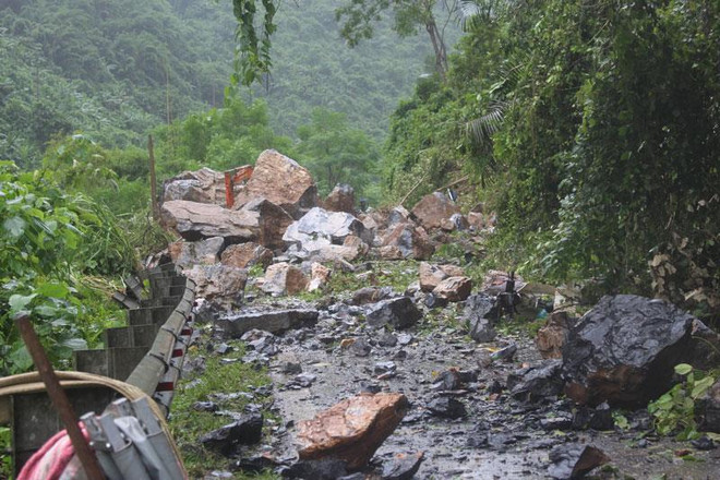 Bắc Kạn: Bão số 3 gây lở đá trên Quốc lộ 3 khiến một người tử vong ảnh 1