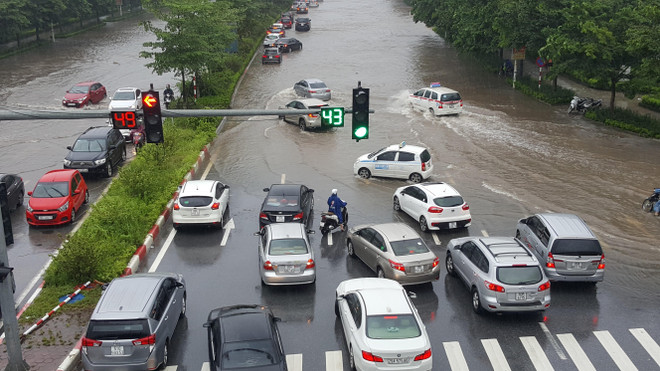 Bão số 3: Hà Nội vận hành tối đa công suất các trạm bơm tiêu úng ảnh 1