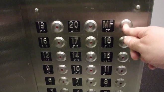 Ấn Độ: Thang máy rơi từ độ cao 30 mét gây nhiều thương vong ảnh 1