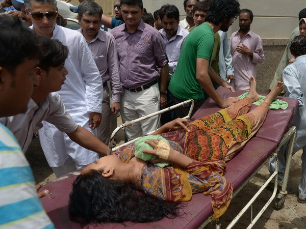 [Video] Các bệnh viện ở Pakistan quá tải trong đợt nắng nóng ảnh 1