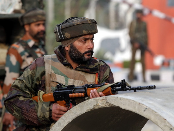 Ấn Độ bắt giữ 75 đối tượng liên quan đến mạng lưới khủng bố IS ảnh 1