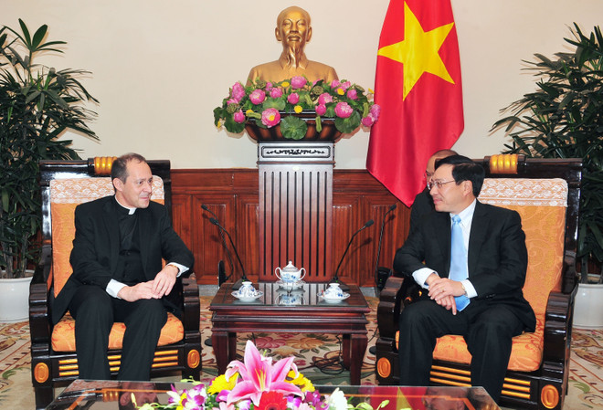 Thứ trưởng Ngoại giao Tòa thánh Antoine Camilleri thăm Việt Nam ảnh 2